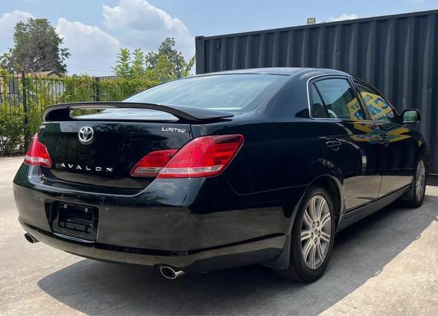 used 2005 Toyota Avalon car, priced at $4,500