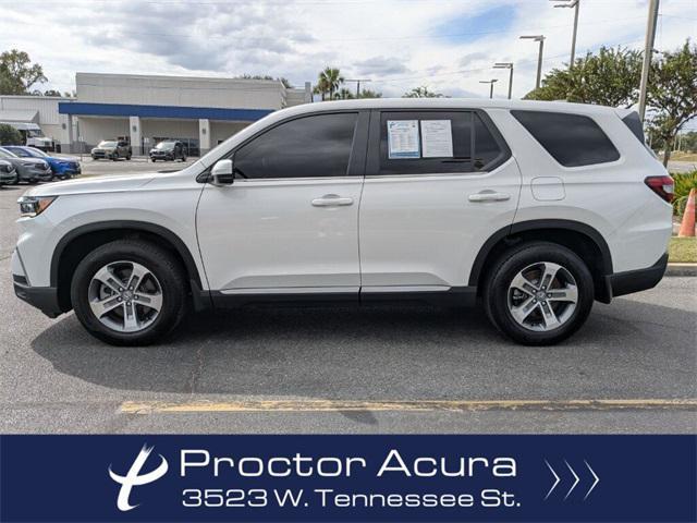 used 2025 Honda Pilot car, priced at $38,895