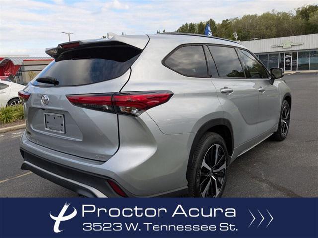 used 2021 Toyota Highlander car, priced at $29,936