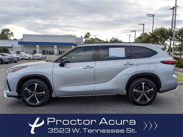 used 2021 Toyota Highlander car, priced at $29,936