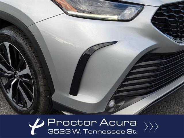 used 2021 Toyota Highlander car, priced at $29,936