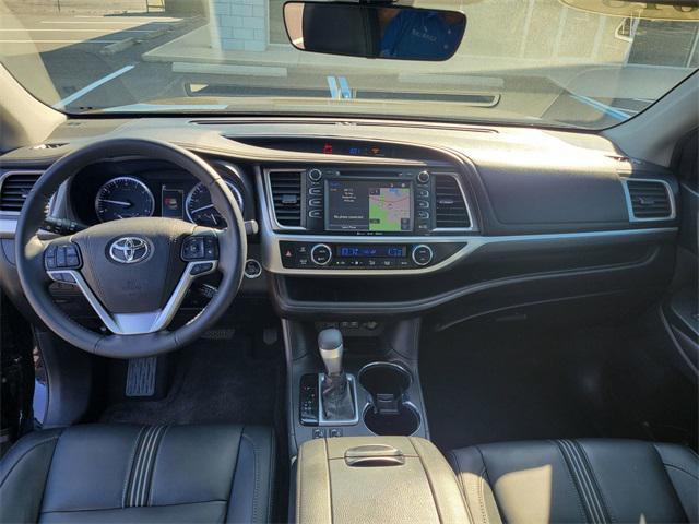 used 2018 Toyota Highlander car, priced at $19,923