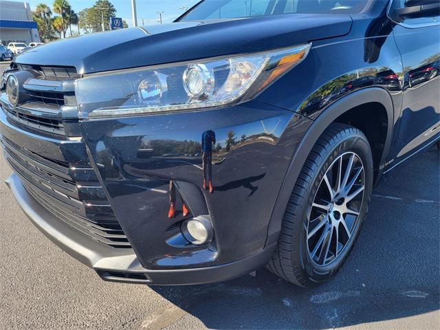 used 2018 Toyota Highlander car, priced at $19,923