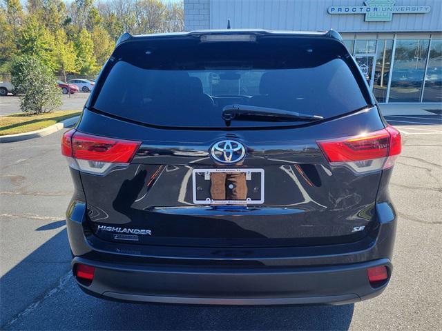 used 2018 Toyota Highlander car, priced at $19,923