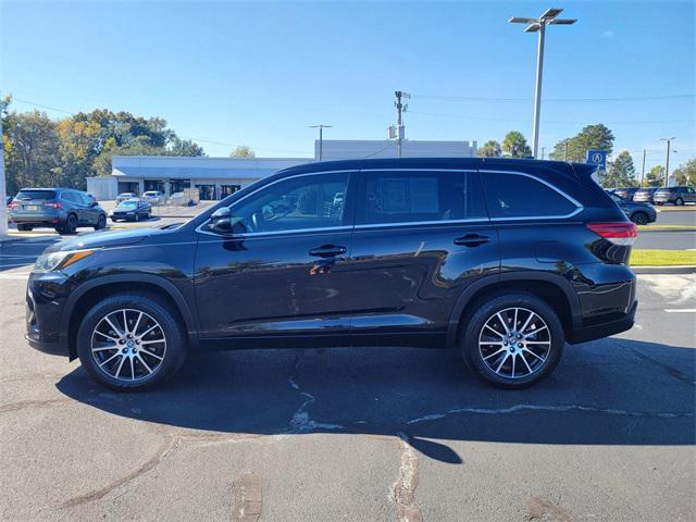 used 2018 Toyota Highlander car, priced at $19,923