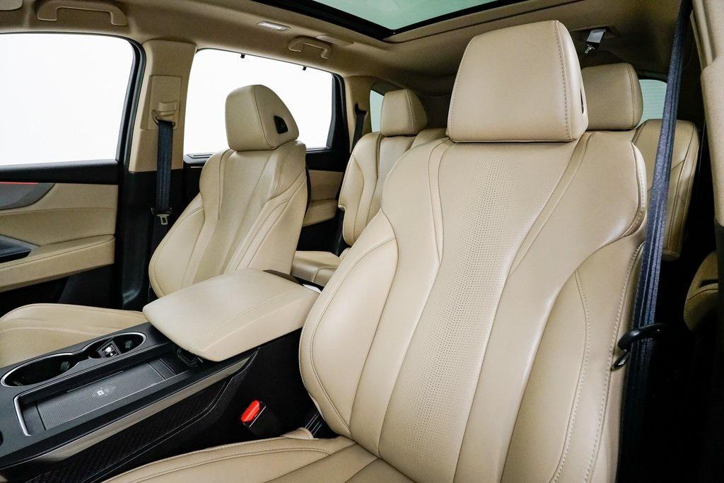 used 2025 Acura MDX car, priced at $47,995