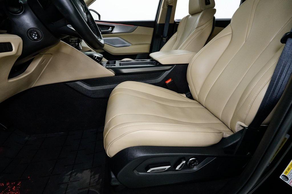 used 2025 Acura MDX car, priced at $47,995