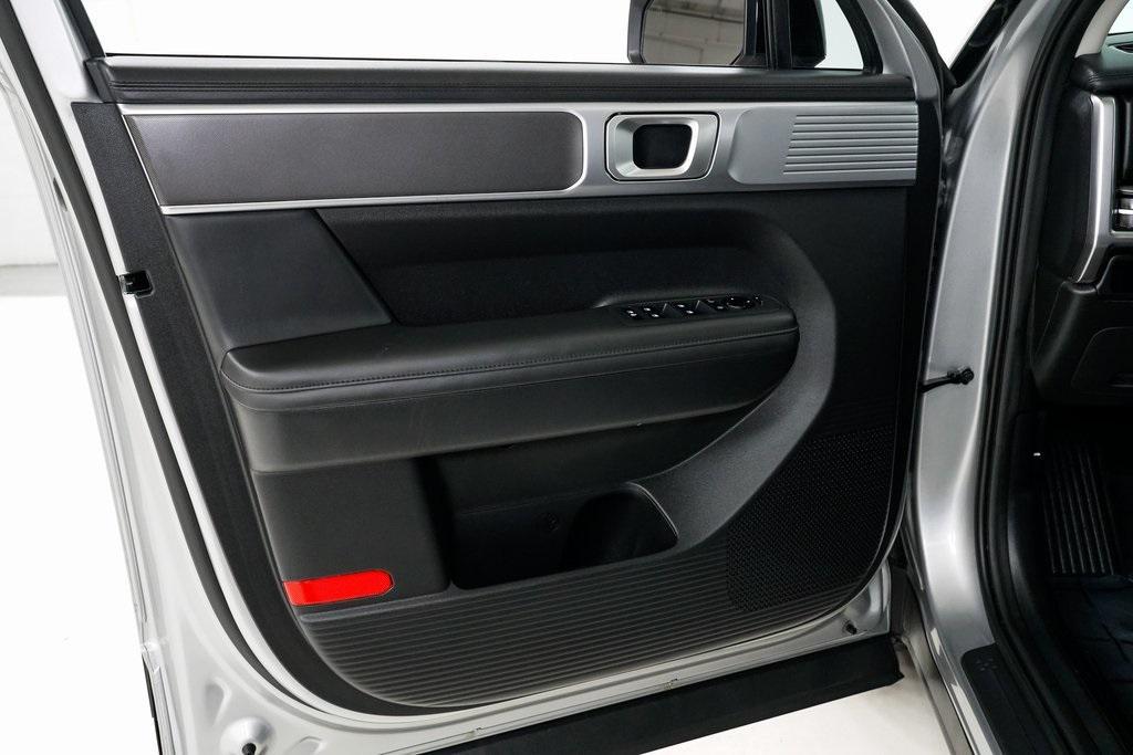 used 2025 Hyundai Santa Fe car, priced at $32,868