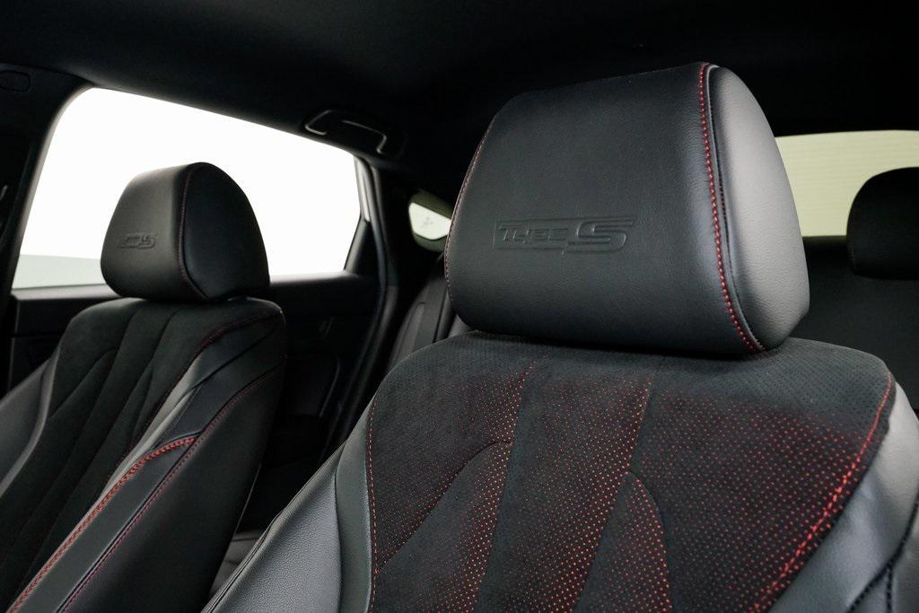 used 2025 Acura Integra car, priced at $46,999