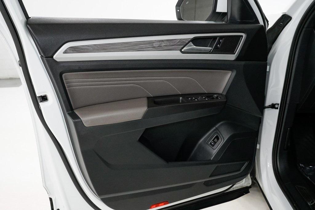 used 2022 Volkswagen Atlas Cross Sport car, priced at $23,995