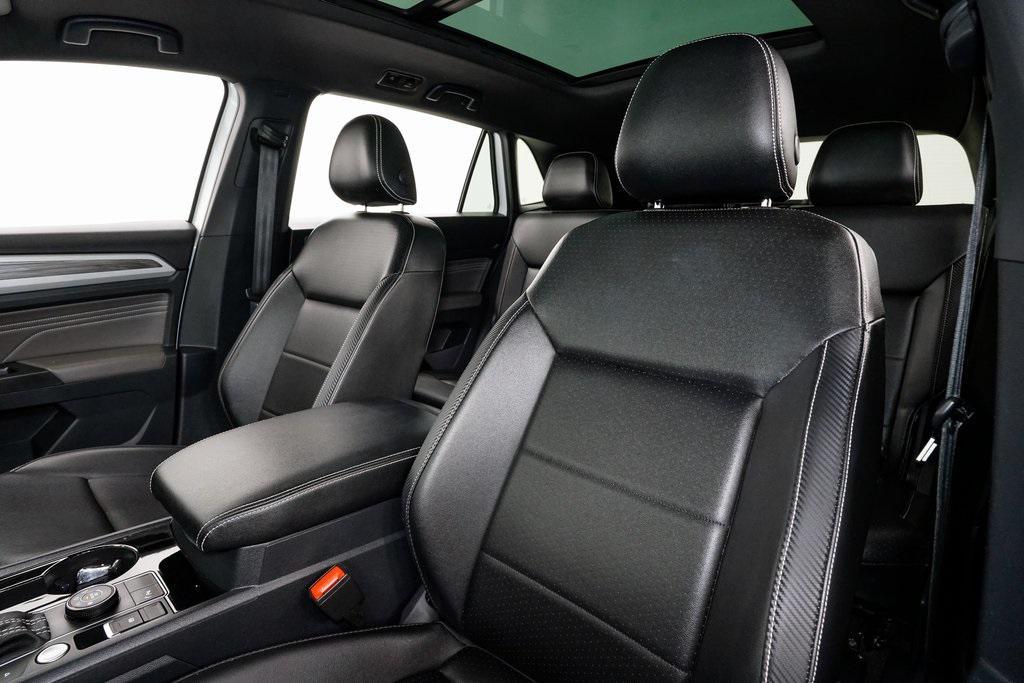 used 2022 Volkswagen Atlas Cross Sport car, priced at $23,995