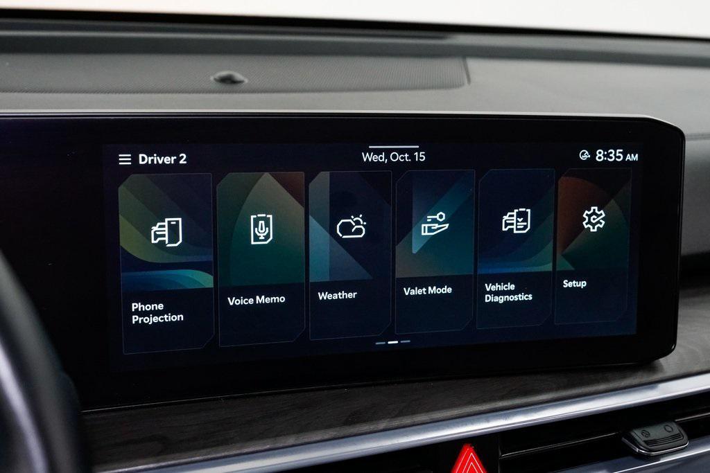 used 2024 Kia Sorento car, priced at $33,987