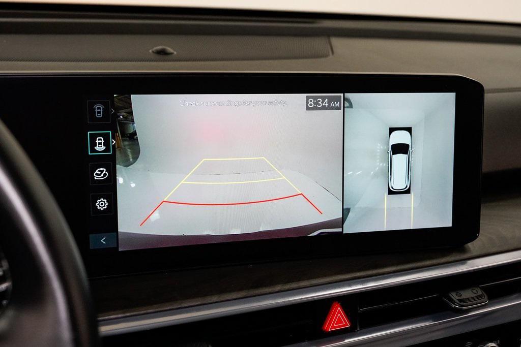 used 2024 Kia Sorento car, priced at $33,987