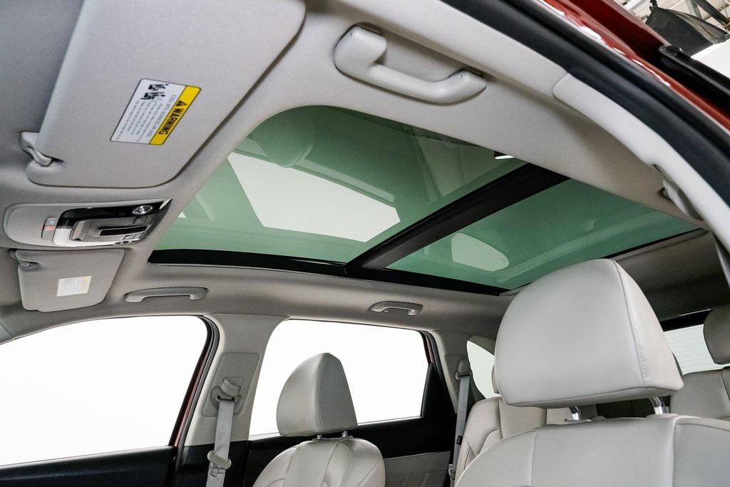 used 2024 Kia Sorento car, priced at $33,987