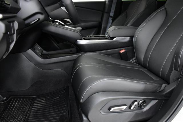 new 2025 Acura RDX car, priced at $44,800