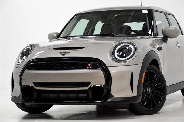 used 2024 MINI Hardtop car, priced at $27,395