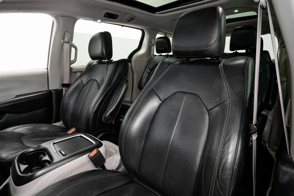 used 2019 Chrysler Pacifica car, priced at $17,500