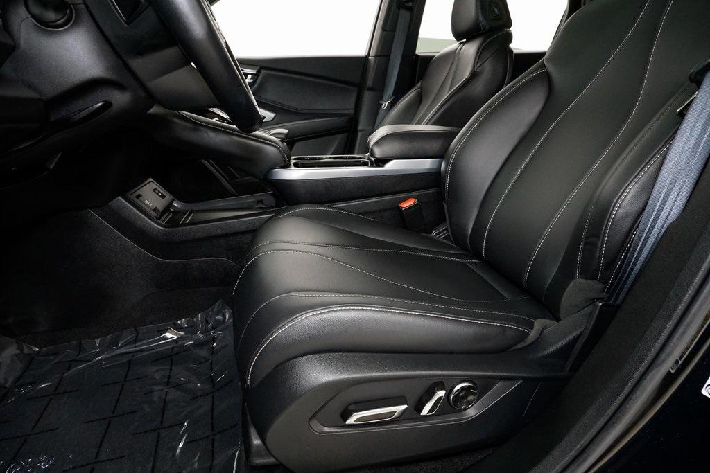 used 2025 Acura RDX car, priced at $38,895