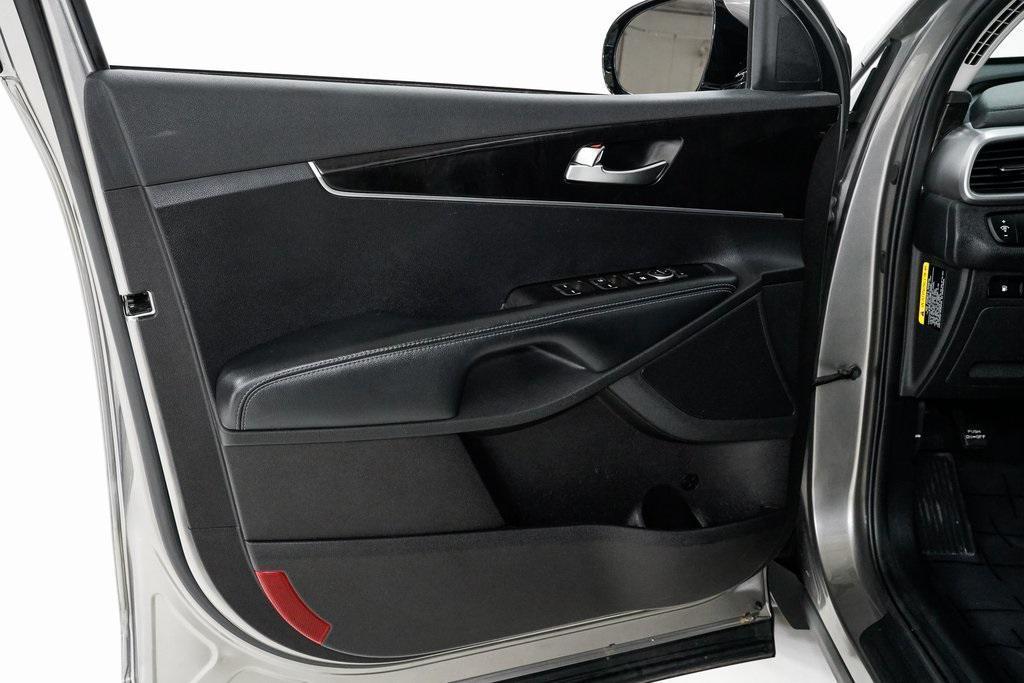 used 2018 Kia Sorento car, priced at $8,998