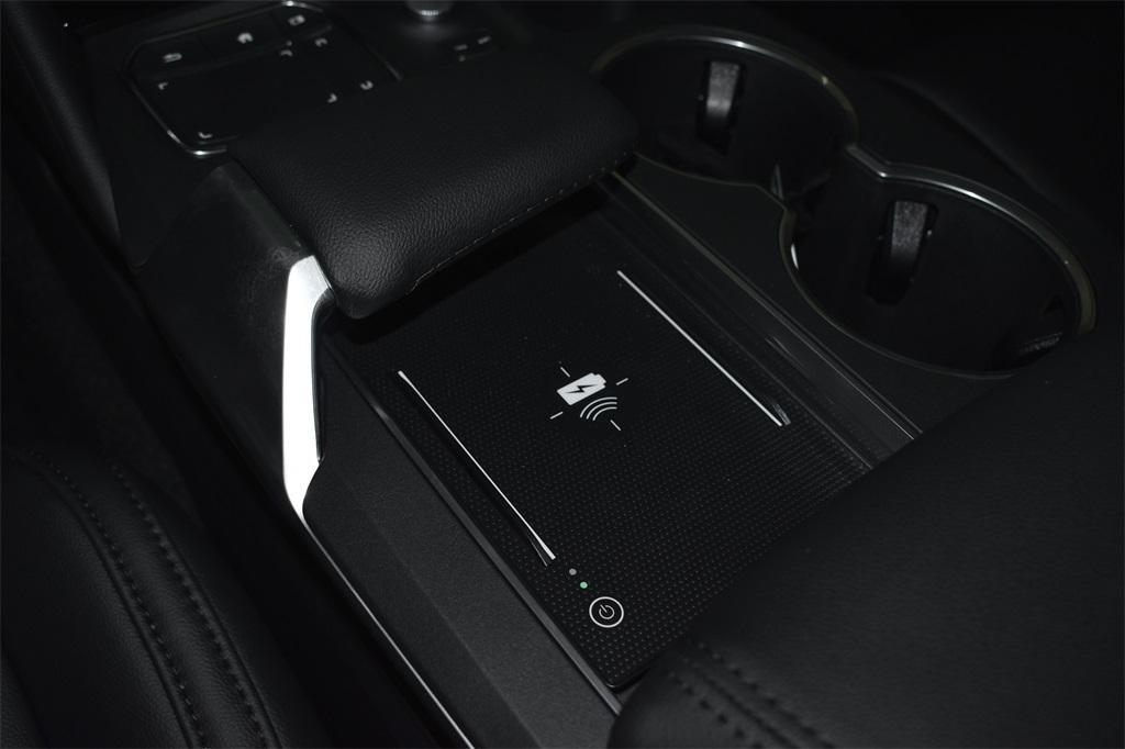 used 2024 Acura MDX car, priced at $44,500