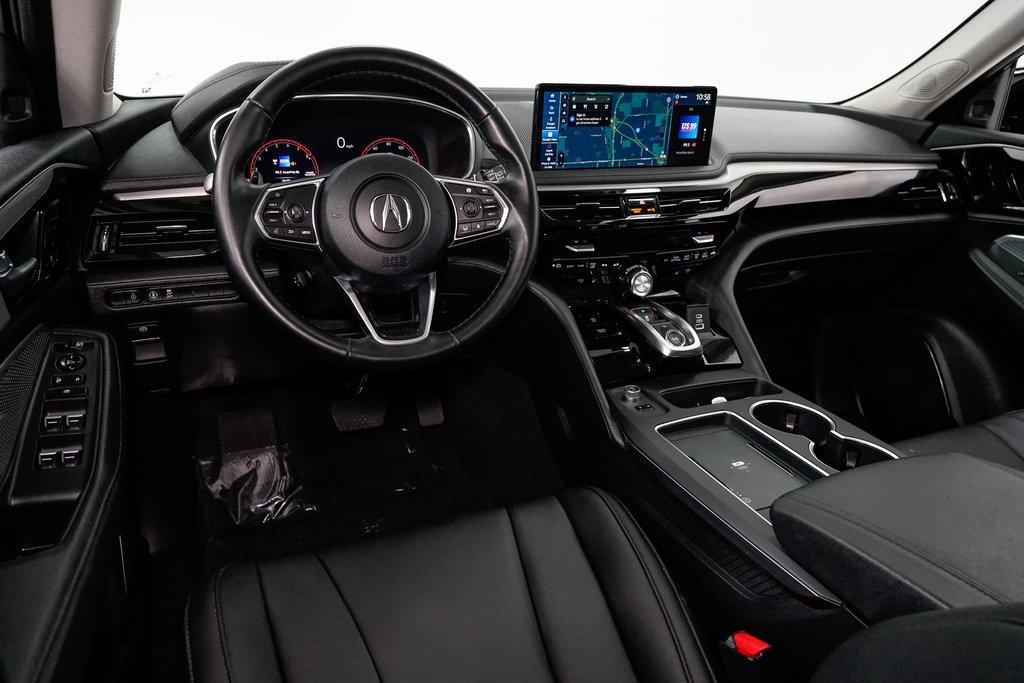used 2025 Acura MDX car, priced at $45,000