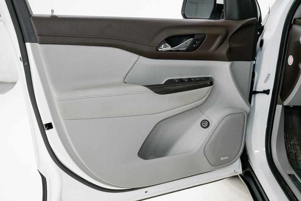 used 2023 GMC Acadia car, priced at $25,500