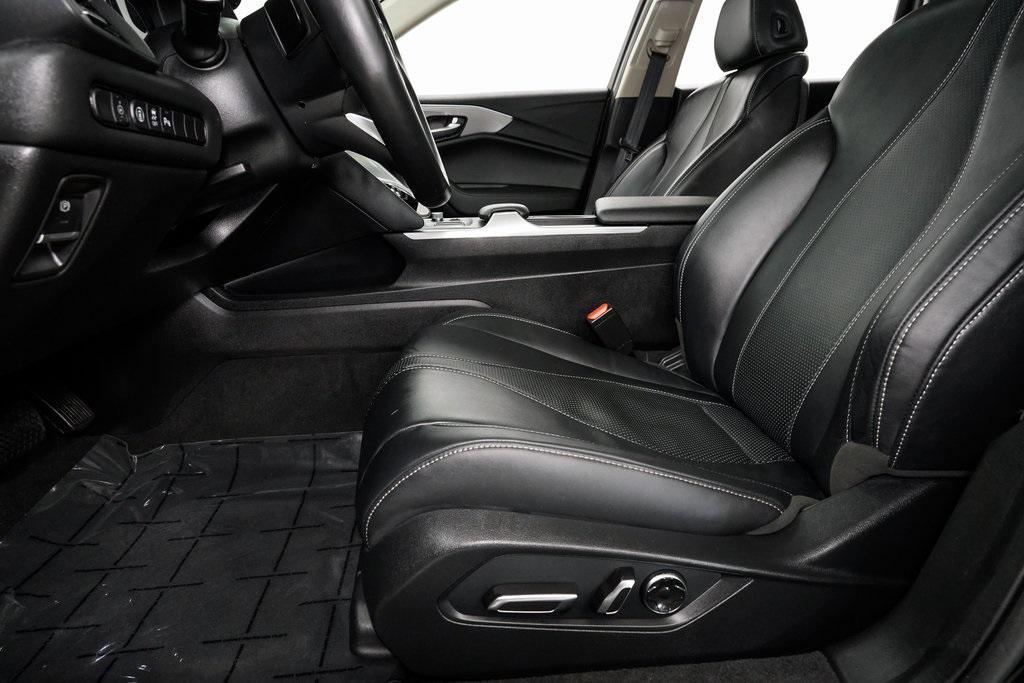 used 2025 Acura TLX car, priced at $38,500