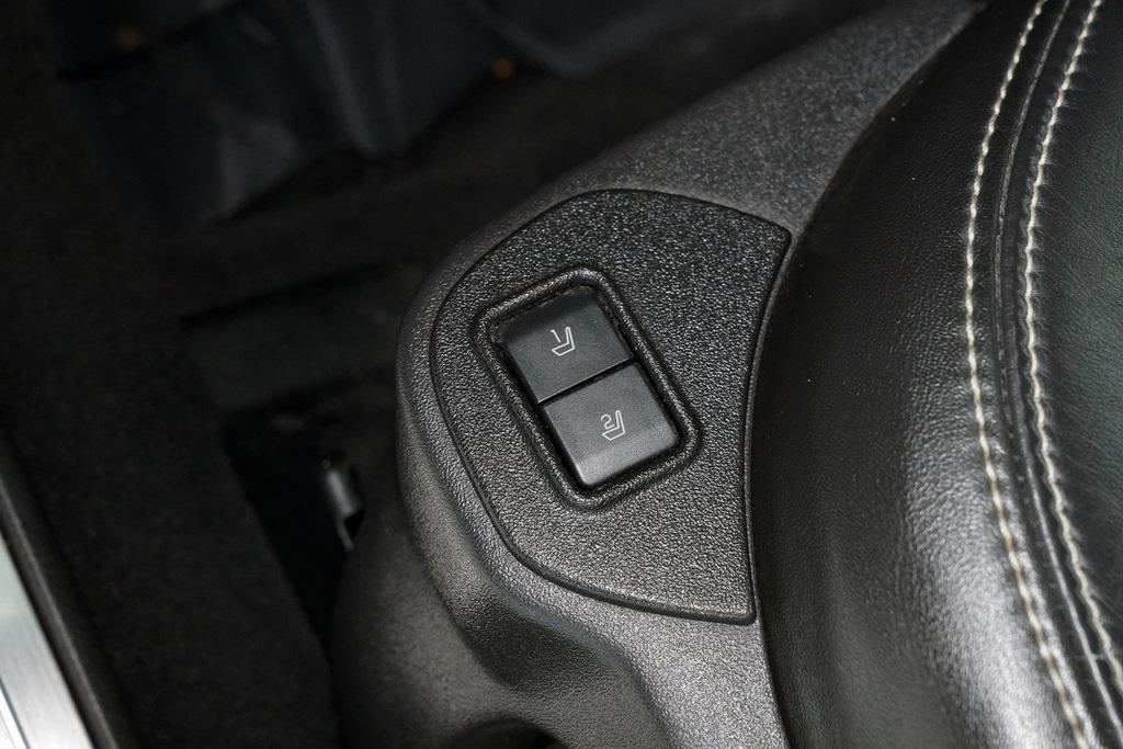 used 2010 Ford Taurus car, priced at $5,750