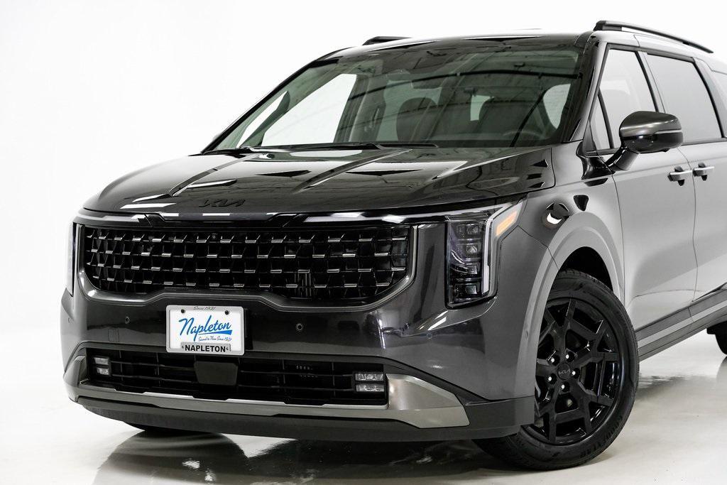 used 2025 Kia Carnival Hybrid car, priced at $46,912