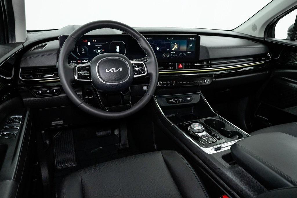 used 2025 Kia Carnival Hybrid car, priced at $46,912