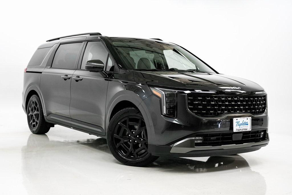 used 2025 Kia Carnival Hybrid car, priced at $46,912