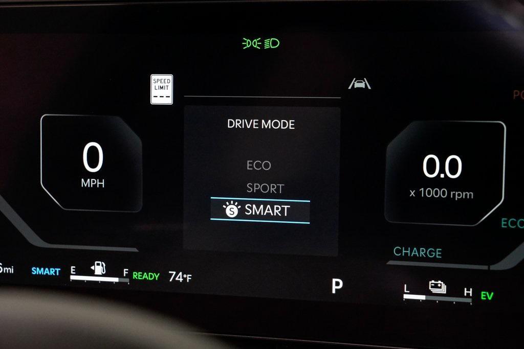 used 2025 Kia Carnival Hybrid car, priced at $46,912