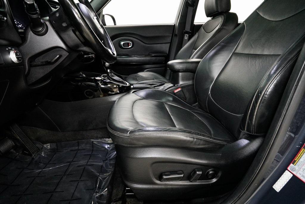 used 2015 Kia Soul car, priced at $7,650