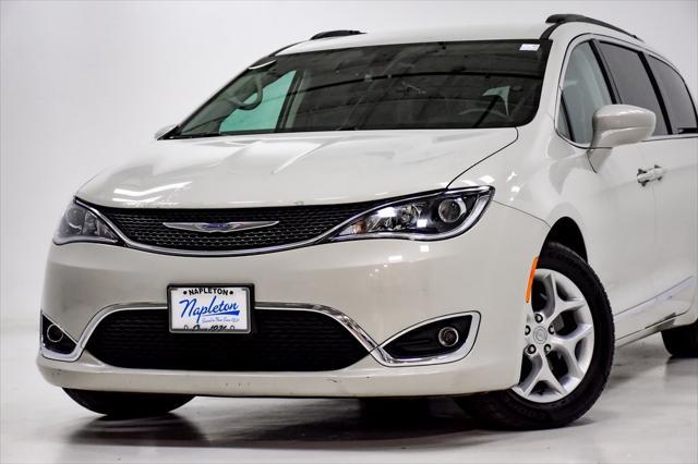 used 2017 Chrysler Pacifica car, priced at $15,895