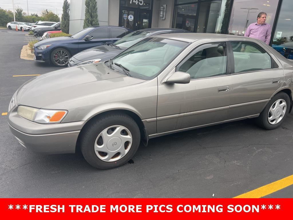 used 1998 Toyota Camry car, priced at $3,500