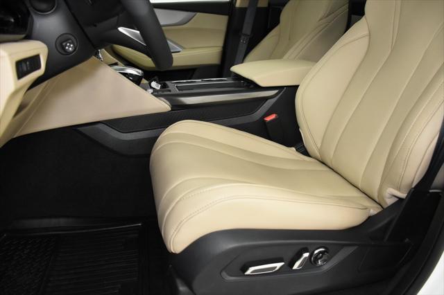 new 2025 Acura MDX car, priced at $55,350