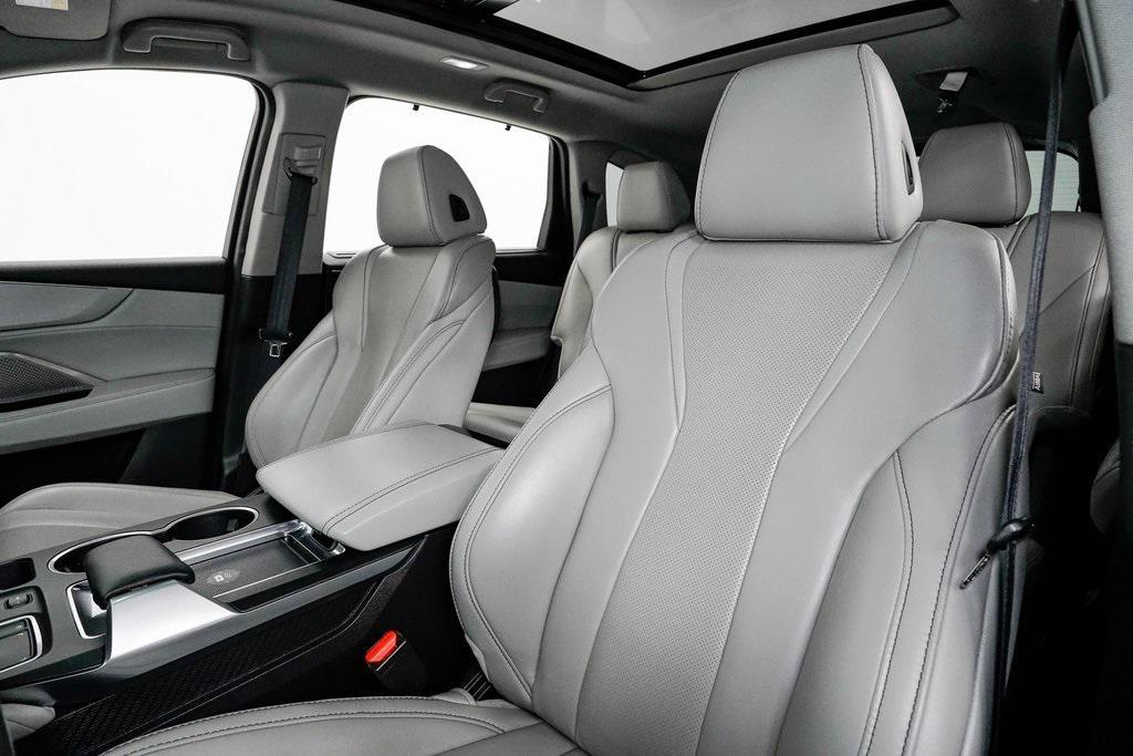 used 2023 Acura MDX car, priced at $39,995