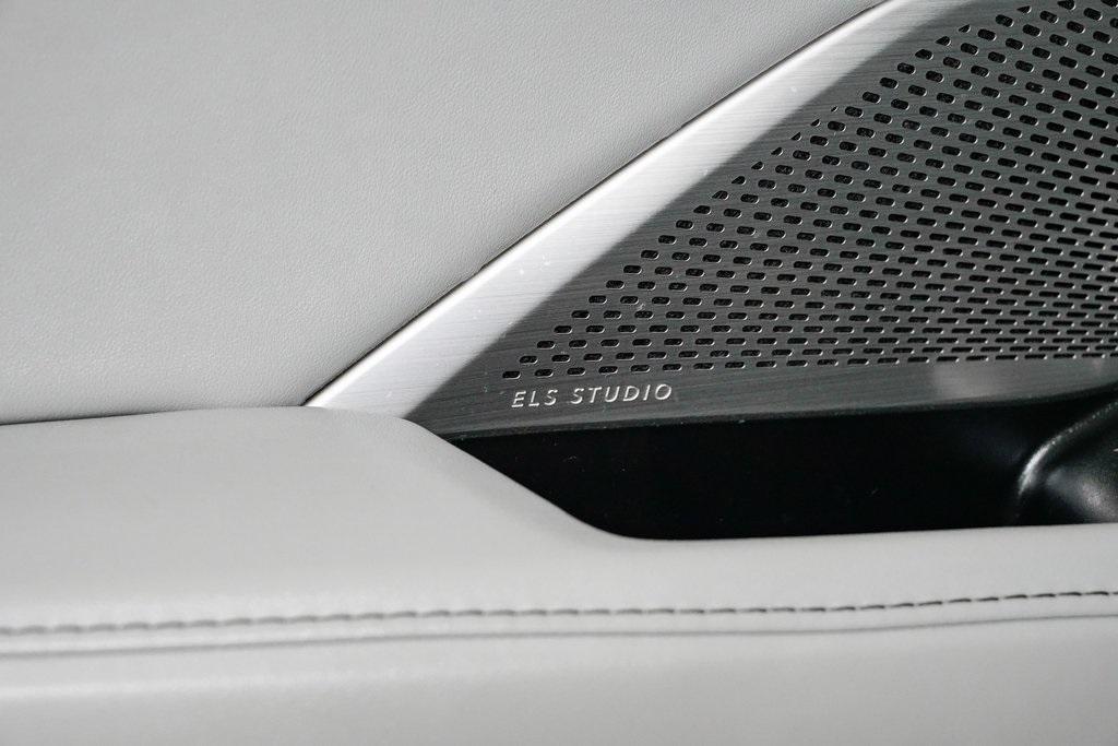 used 2023 Acura MDX car, priced at $39,995