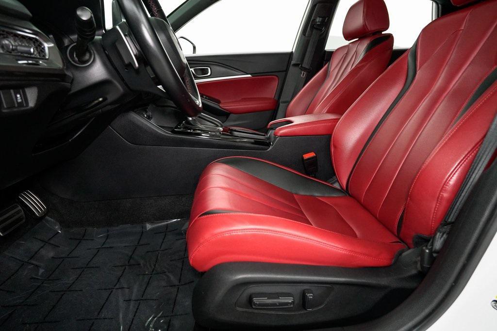 used 2025 Acura Integra car, priced at $27,500