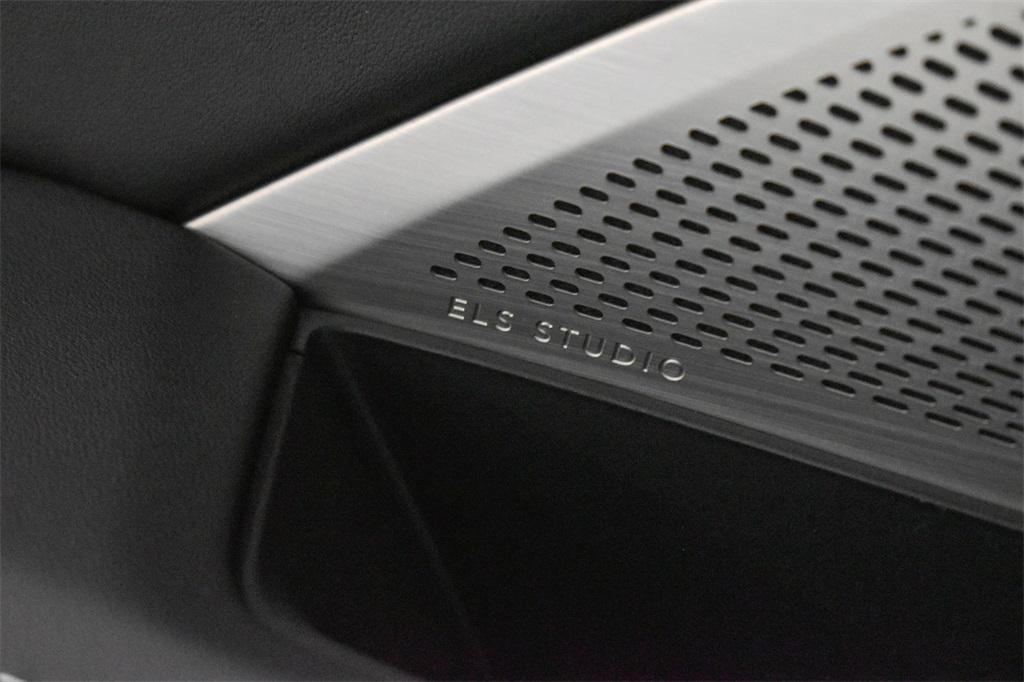 used 2024 Acura MDX car, priced at $46,949