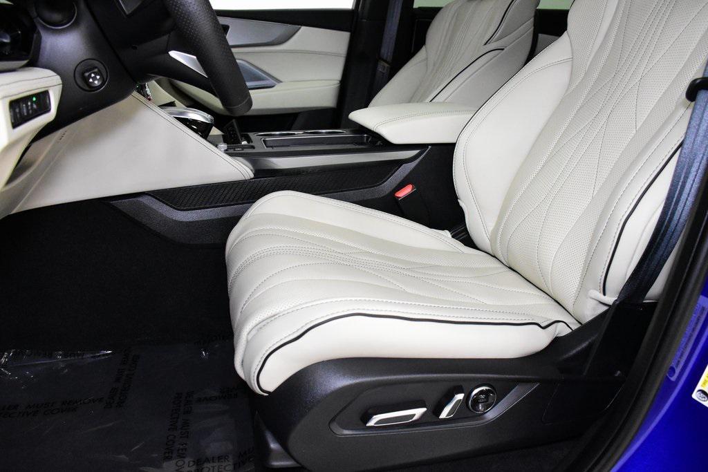 used 2025 Acura MDX car, priced at $58,000