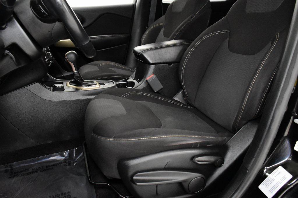 used 2017 Jeep Cherokee car, priced at $11,499