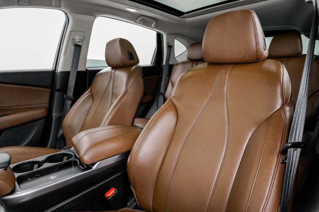 used 2025 Acura RDX car, priced at $40,995