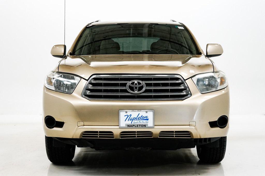used 2010 Toyota Highlander car, priced at $10,997