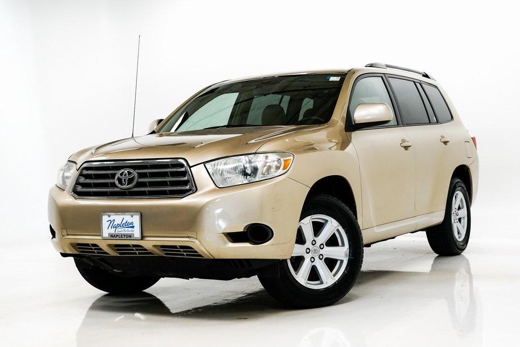 used 2010 Toyota Highlander car, priced at $10,997
