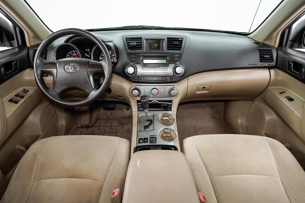 used 2010 Toyota Highlander car, priced at $10,997
