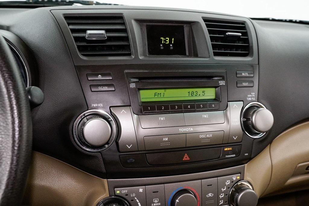 used 2010 Toyota Highlander car, priced at $10,997
