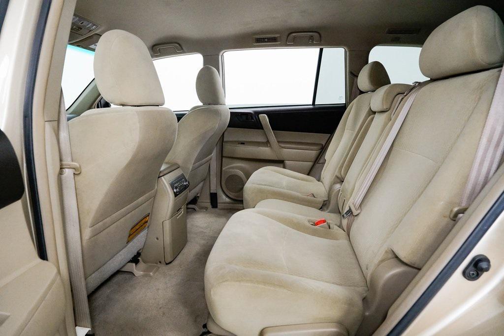 used 2010 Toyota Highlander car, priced at $10,997