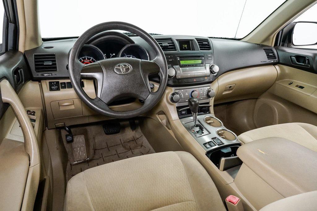 used 2010 Toyota Highlander car, priced at $10,997
