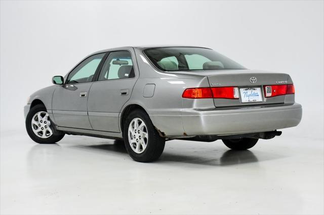 used 2001 Toyota Camry car, priced at $4,695